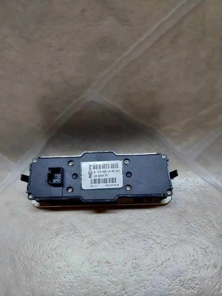 Mercedes-Benz ML W163 (1997 - 2005) A1638200426 Блок кнопок стеклоподъемников — фото 3
