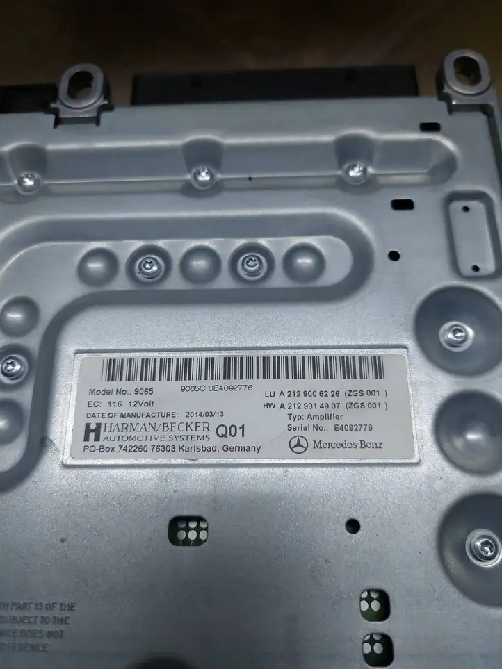 Mercedes-Benz E W212 (2009 - 2016) A2129006226 Усилитель звука — фото 2