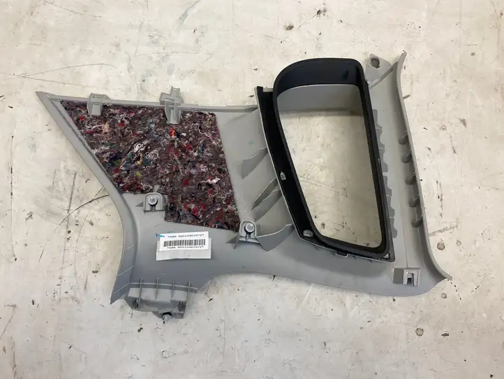 Volkswagen Tiguan (2011 - 2016) 5N0867287 Верхняя обшивка стойки D — фото 3