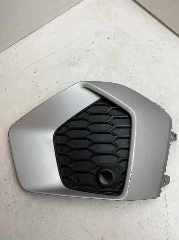 Audi A3/S3 8Y (2020 - ) 8Y0807954 Нижняя решетка переднего бампера — фото 1