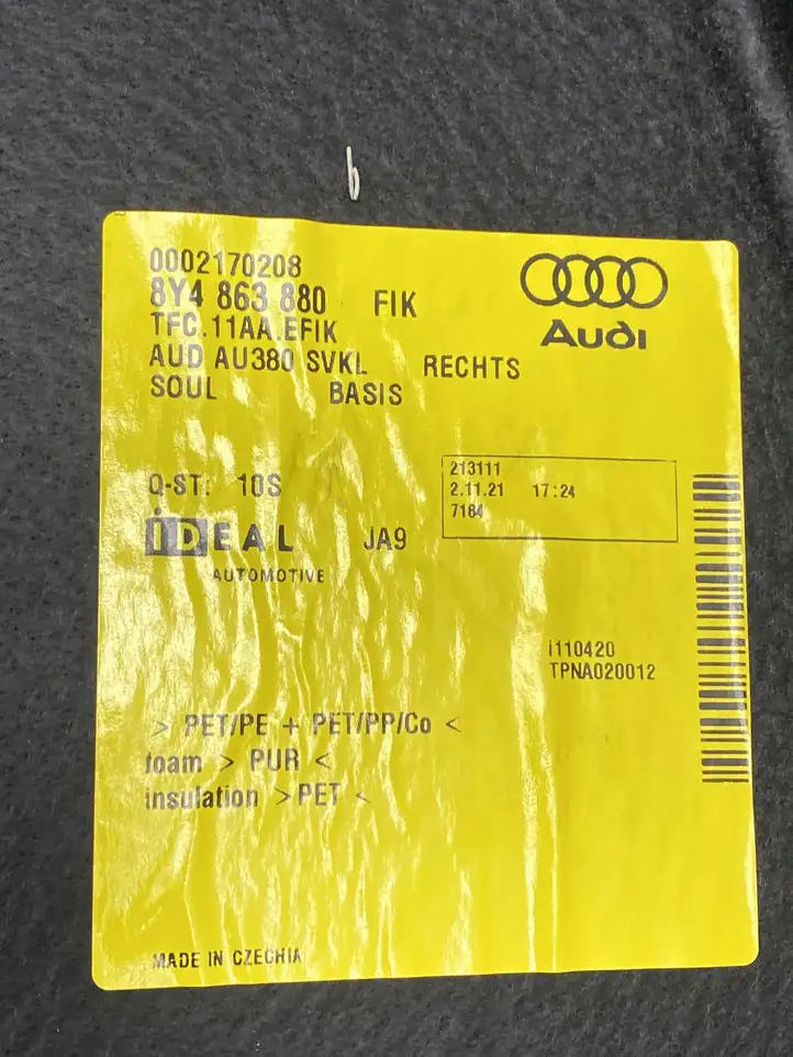 Audi A3/S3 8Y (2020 - ) 8Y4863880 Боковая обшивка багажника — фото 5