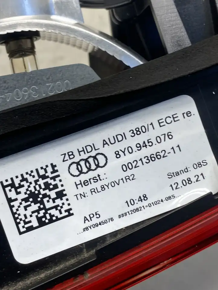 Audi A3/S3 8Y (2020 - ) 8Y0945070 Комплект задних фонарей — фото 7