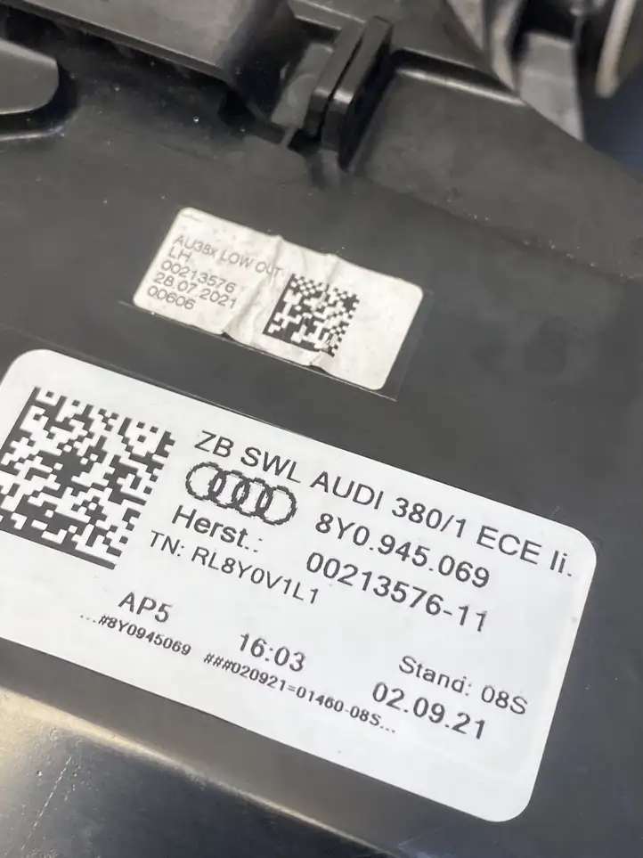 Audi A3/S3 8Y (2020 - ) 8Y0945070 Комплект задних фонарей — фото 14