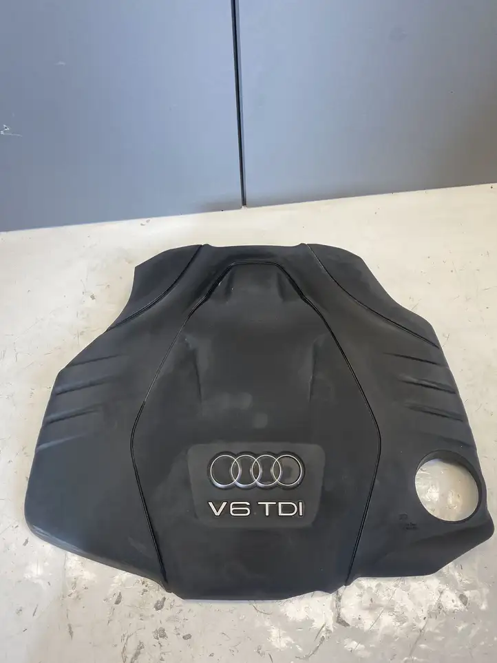 Audi A6 C7 (2011 - 2014) 059103925CB Крышка двигателя декоративная — фото 1