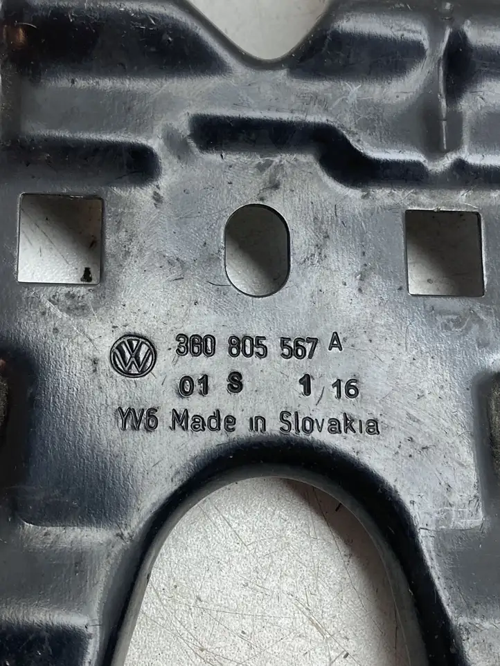 Volkswagen PASSAT B7 (2011 - 2014) 3G0805567A Кронштейн панели радиатора — фото 3