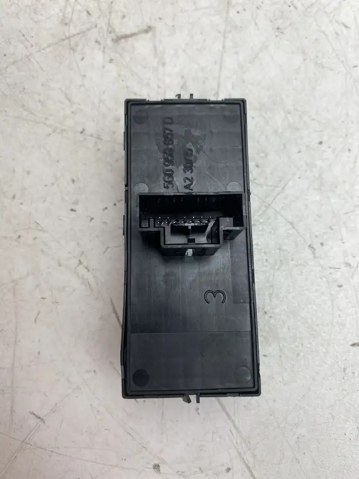 Volkswagen PASSAT B7 (2011 - 2014) 5G0959857D Кнопка стеклоподъемников — фото 2
