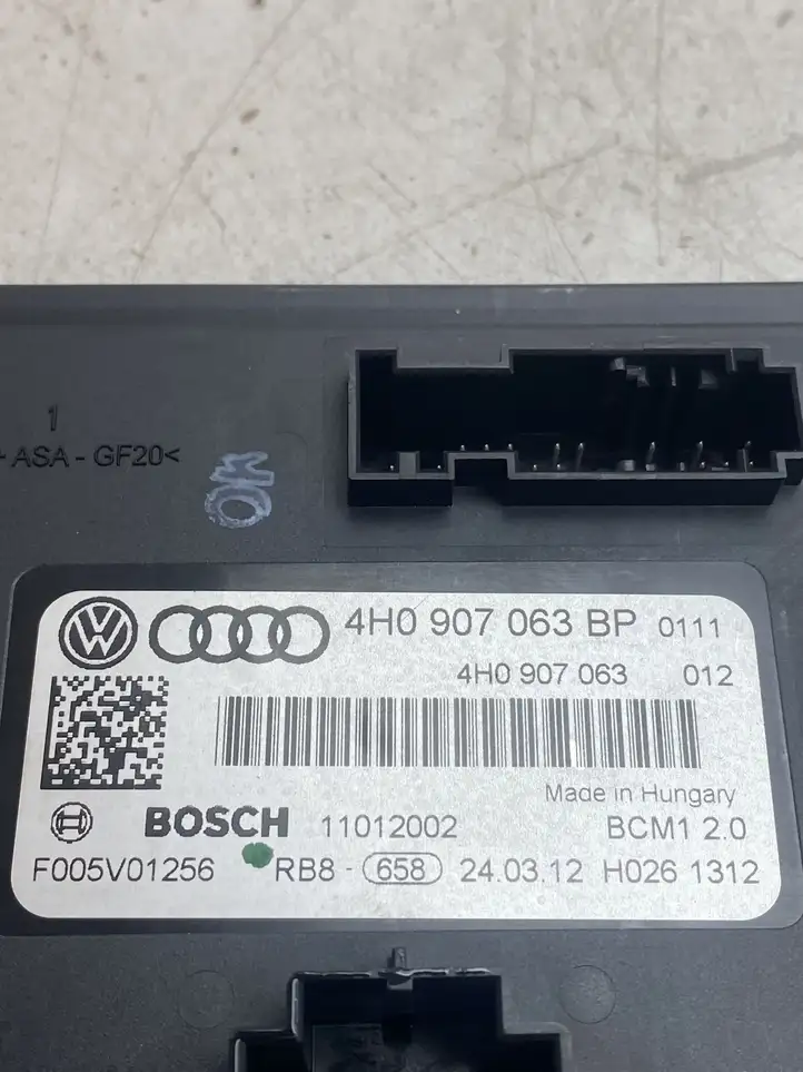 Audi A6 C7 (2011 - 2014) 4H0907063BP Модуль комфорта — фото 3