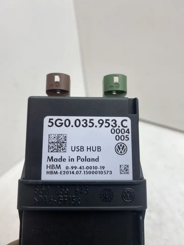 Volkswagen PASSAT B7 (2011 - 2014) 5G0035953C USB модуль — фото 3