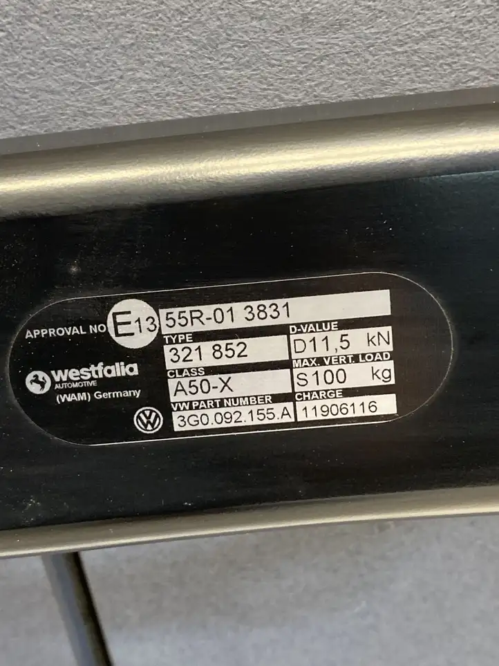 Volkswagen PASSAT B7 (2011 - 2014) 3G0092155A Комплект буксировочного крюка — фото 5