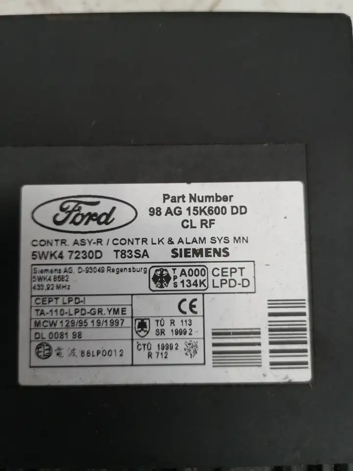 Ford Focus (1998 - 2004) 98AG15K600DD Модуль комфорта — фото 3