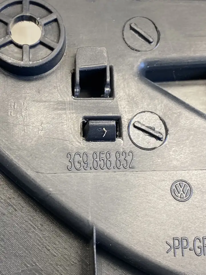Volkswagen PASSAT B7 (2011 - 2014) 3G9858832 Прочая отделка багажника — фото 6