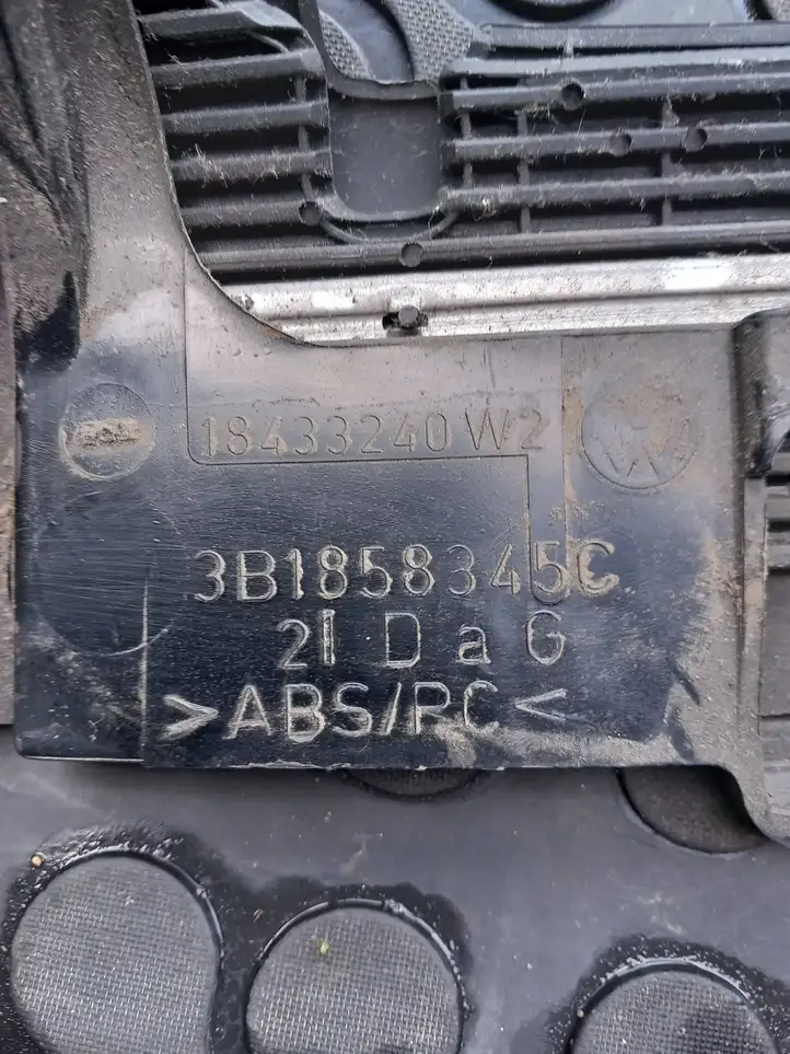 Skoda Superb B5 (3U) (2001 - 2008) 3B1858345C Обшивка рулевой колонки — фото 2