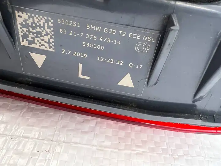 BMW 5 G30 G31 (2016 - ) 7376473 Задний фонарь в крышке багажника — фото 5