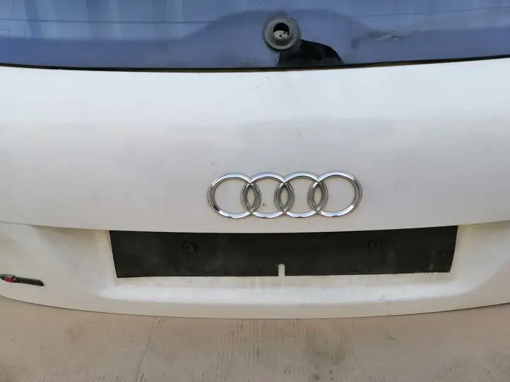 Audi A3/S3 8P (2008 - 2013) Крышка багажника — фото 4