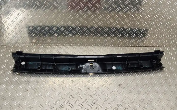 Toyota Prius+ (ZVW40) (2011 - 2018) 6793547010 Отделка порога багажника — фото 3