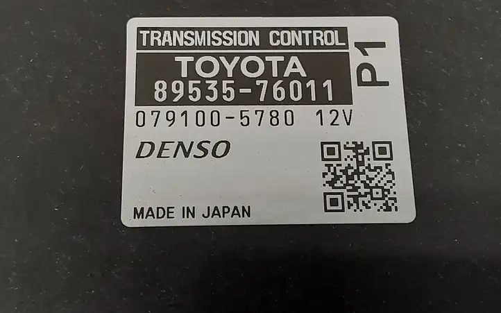 Toyota Prius+ (ZVW40) (2011 - 2018) 8953576011 Блок управления АКПП — фото 2
