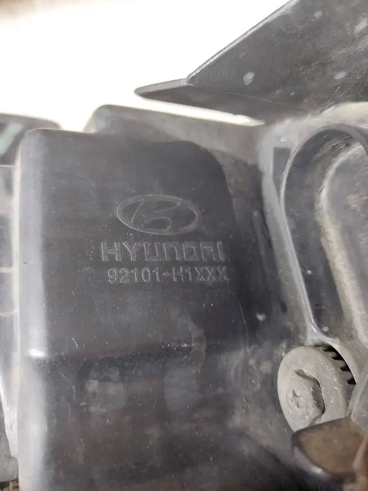 Hyundai Terracan (2004 - 2007) 92101H1XXX Передняя фара — фото 2