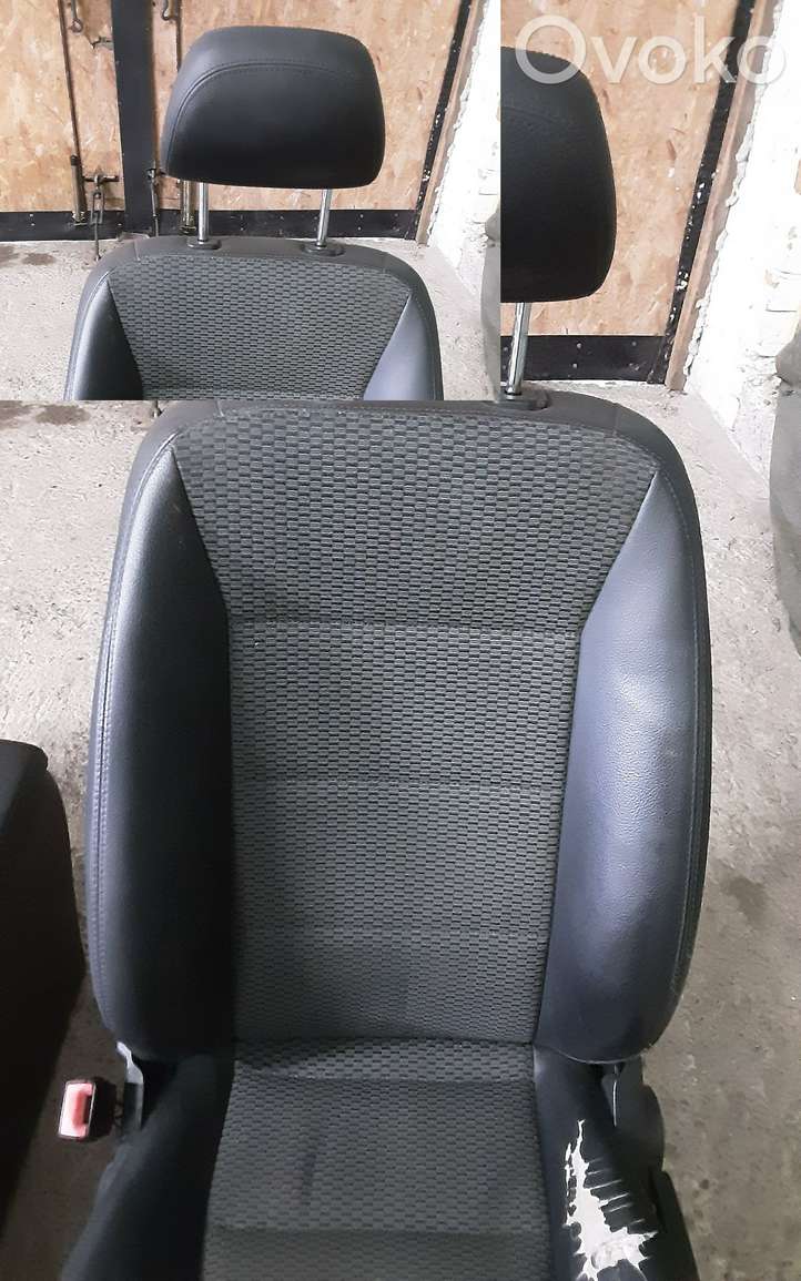 Mercedes-Benz B-class W245 (2005 - 2008)   Комплект отделки дверей
