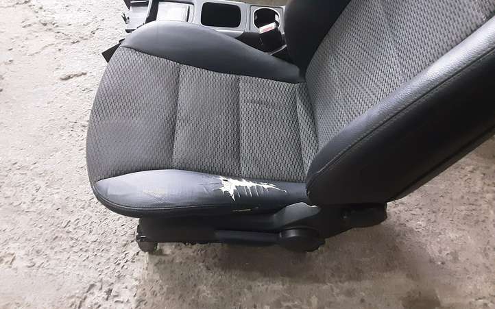 Mercedes-Benz B-class W245 (2005 - 2008)   Комплект отделки дверей