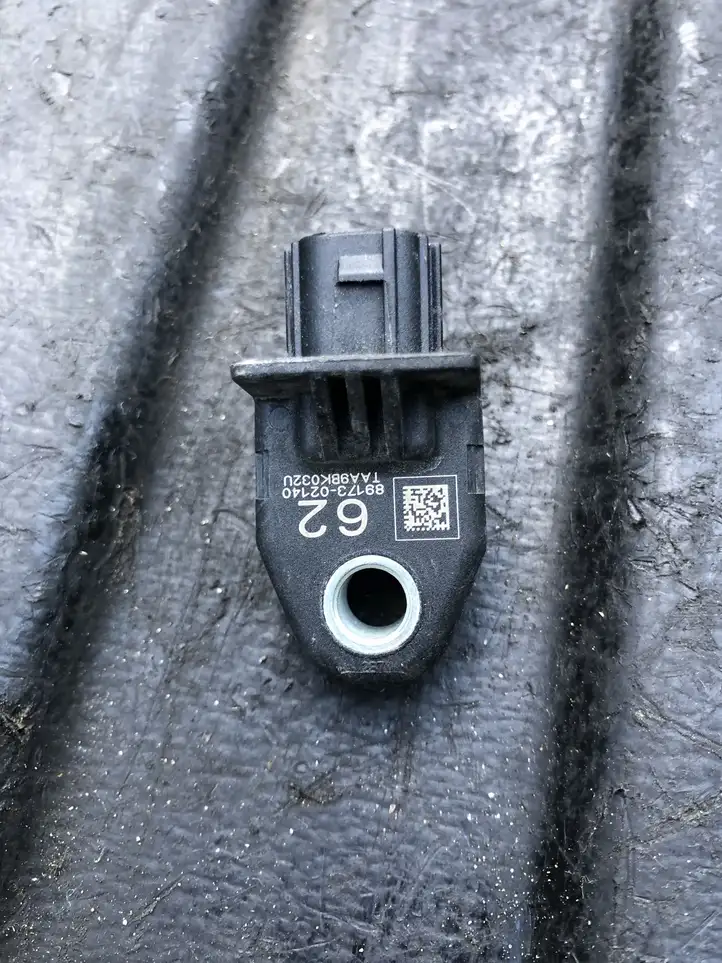 Toyota Corolla E210 E21 (2018 - ) 8917302140 Датчик удара SRS — фото 1