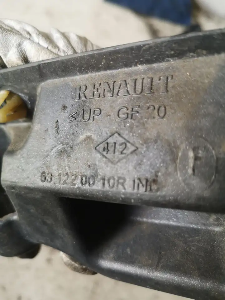 Renault Scenic III - Grand scenic III (2009 - 2016) 1220010R Кронштейн переднего бампера — фото 2