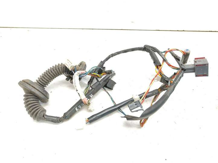 Toyota Avensis T250 (2003 - 2006)  8215405170 Проводка задних дверей