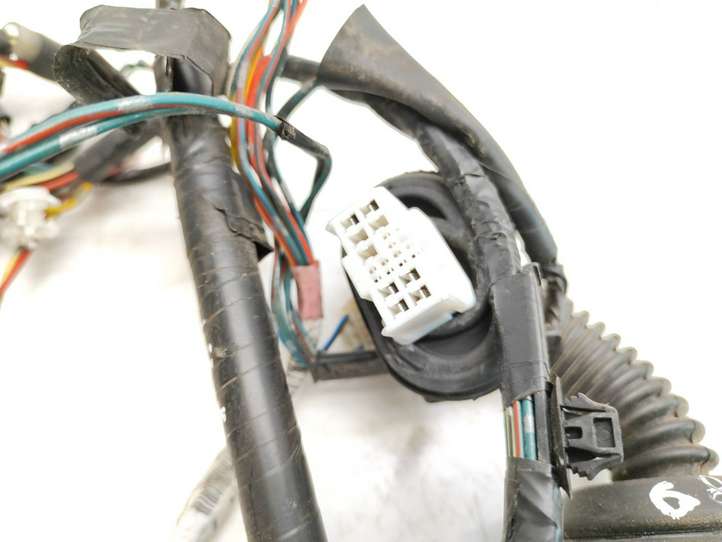Toyota Avensis T250 (2003 - 2006)  8215405170 Проводка задних дверей