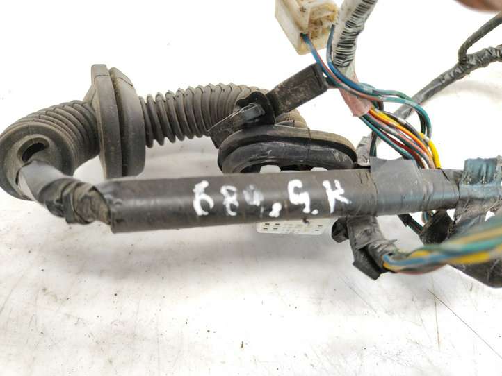 Toyota Avensis T250 (2003 - 2006)  8215405170 Проводка задних дверей