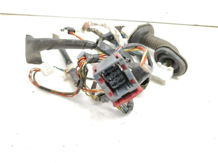 Toyota Avensis T250 (2003 - 2006)  8215405170 Проводка задних дверей