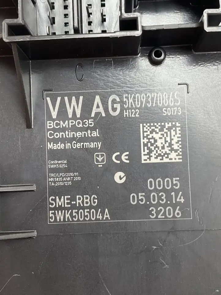 Volkswagen Caddy (2010 - 2015) 5K0937086S Модуль комфорта — фото 3