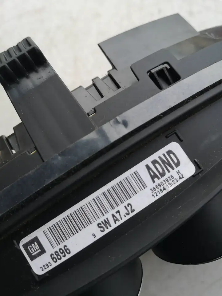 Opel Insignia A (2008 - 2017) 365903926 Спидометр — фото 4