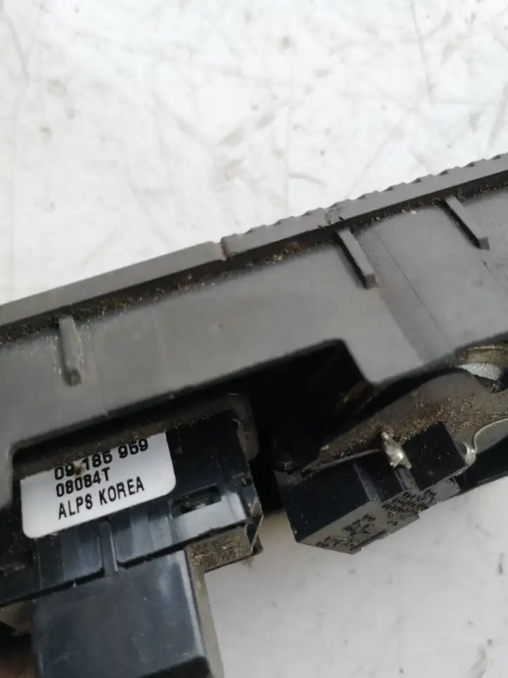 Opel Vectra C (2005 - 2009) 09185959 Блок кнопок стеклоподъемников — фото 3