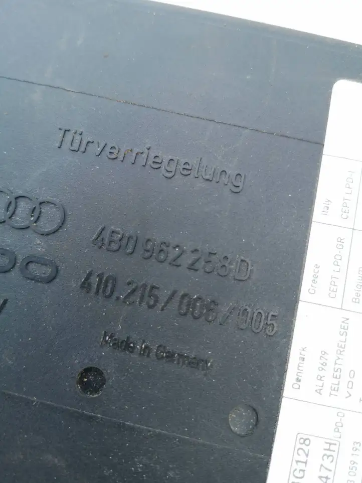 Audi A6 S6 C5 4B (1997 - 2001) 4B0962258D Модуль комфорта — фото 3