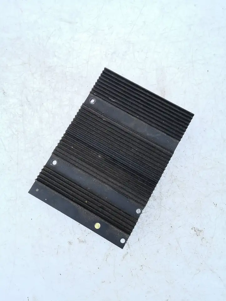 Volvo XC90 (2002 - 2006) 30732825 Усилитель звука — фото 3