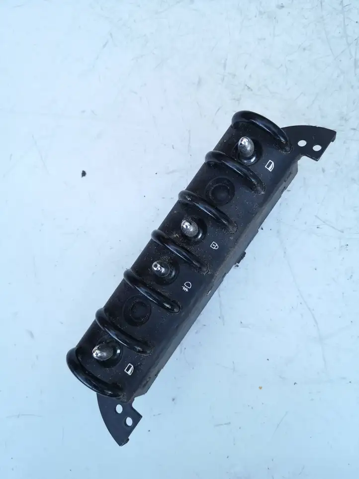 Mini One Cooper R50-53 (2000 - 2012) 6917983 Кнопка стеклоподъемников — фото 1