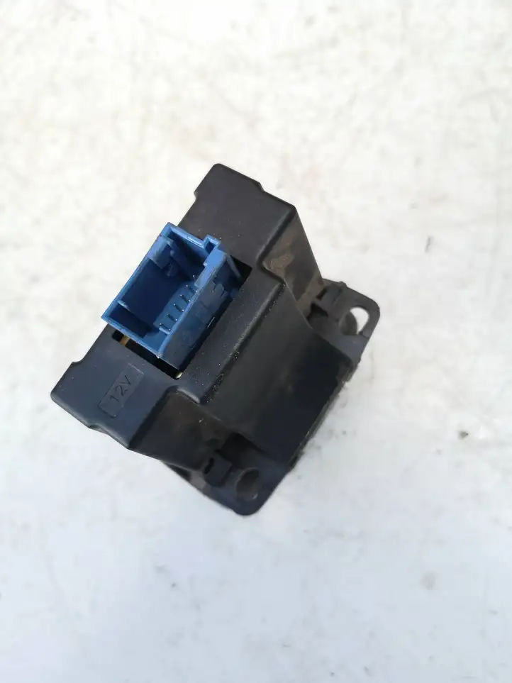 Renault Scenic II - Grand scenic II (2003 - 2006) 8200270265 Кнопка ручного тормоза — фото 3