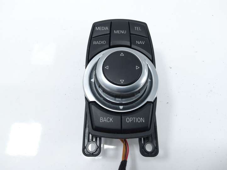 BMW 5 F10 F11 (2009 - 2016)  6582928669901 Мультимедийный контроллер
