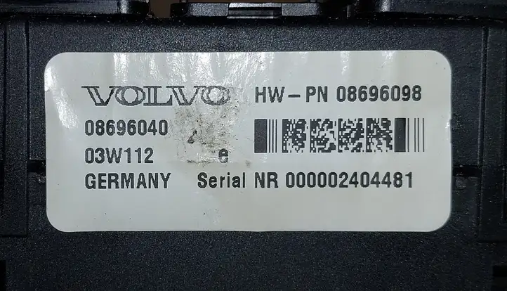 Volvo V70 (2000 - 2004) 08696040 Блок предохранителей — фото 3