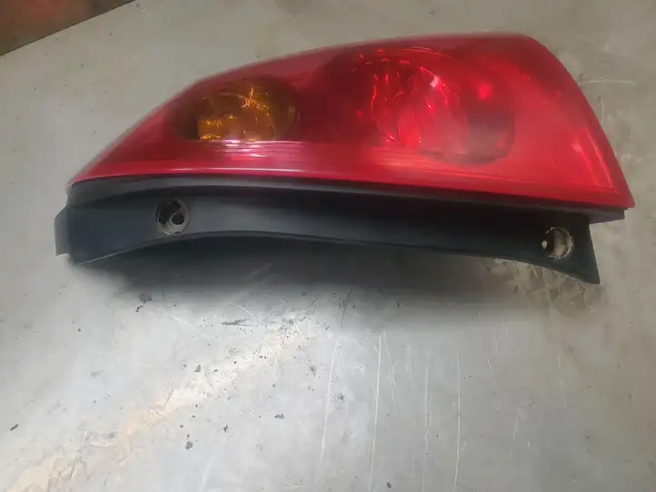 Nissan Primera (2001 - 2008) 2A01RS102IB02 Задний фонарь в кузове — фото 2