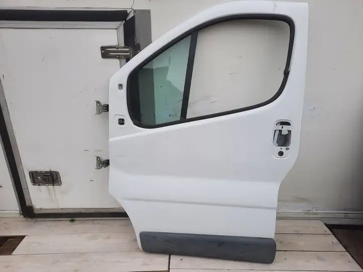Renault Trafic II (X83) (2002 - 2014) Дверь — фото 1