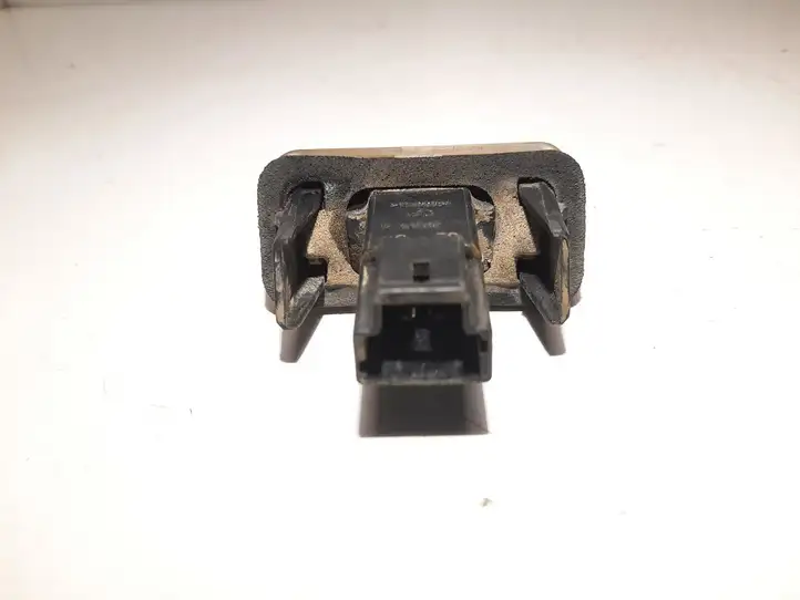 Citroen Xsara Picasso (1999 - 2012) 71907190 Подсветка номера — фото 2