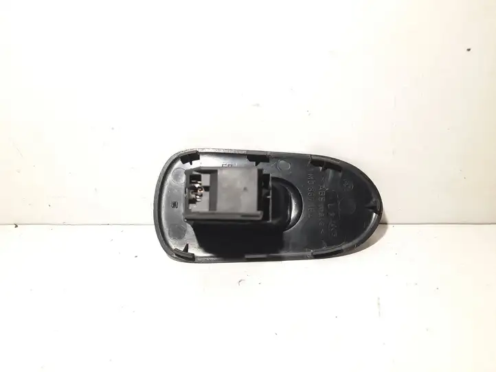 Seat Leon (1M) (1998 - 2006) 1M0867164 Блок кнопок стеклоподъемников — фото 2