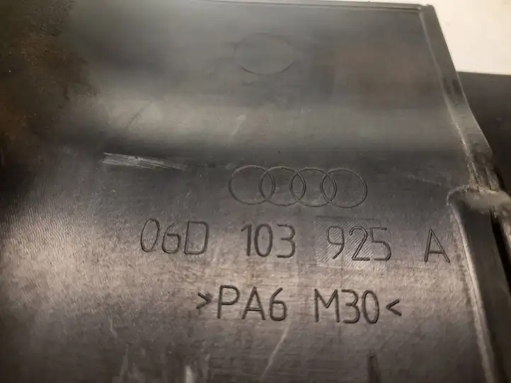 Audi A4 S4 B8 8K (2007 - 2011) 06D103925A Крышка двигателя декоративная — фото 3
