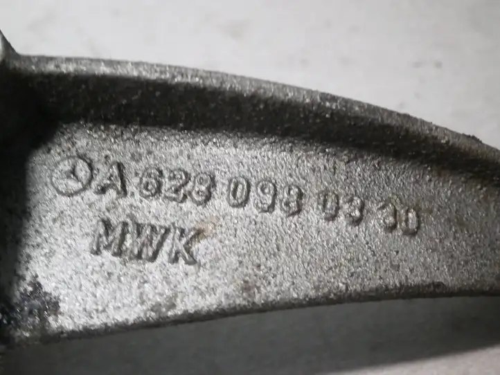 Mercedes-Benz ML W163 (1997 - 2005) 6280980330 Кронштейн компрессора кондиционера воздуха — фото 5