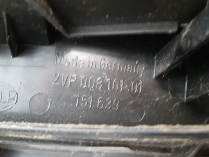 Renault Megane I (1995 - 2002) 7700428320 Задний фонарь в кузове — фото 6