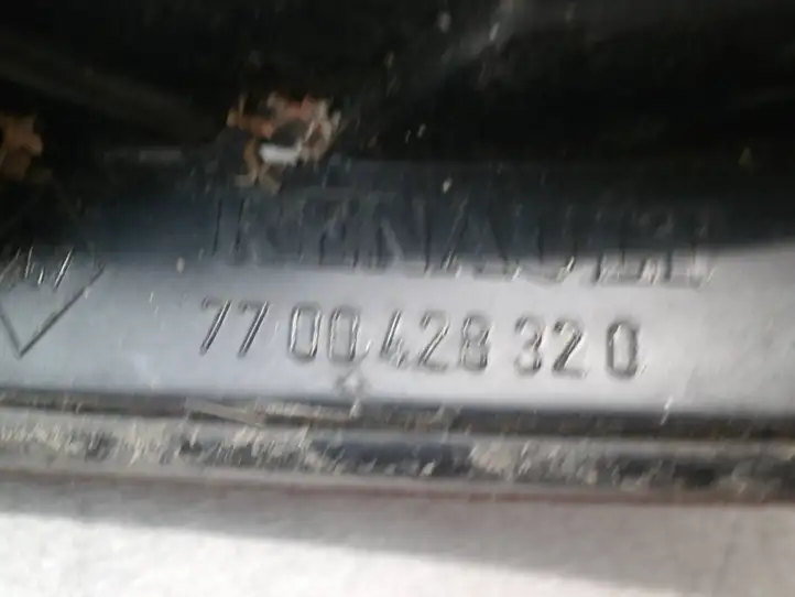 Renault Megane I (1995 - 2002) 7700428320 Задний фонарь в кузове — фото 8