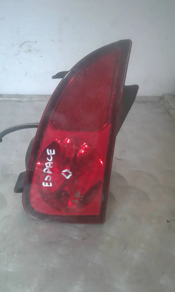 Renault Espace - Grand espace IV (2004 - 2014) 8200027154 Задняя противотуманная фара — фото 1