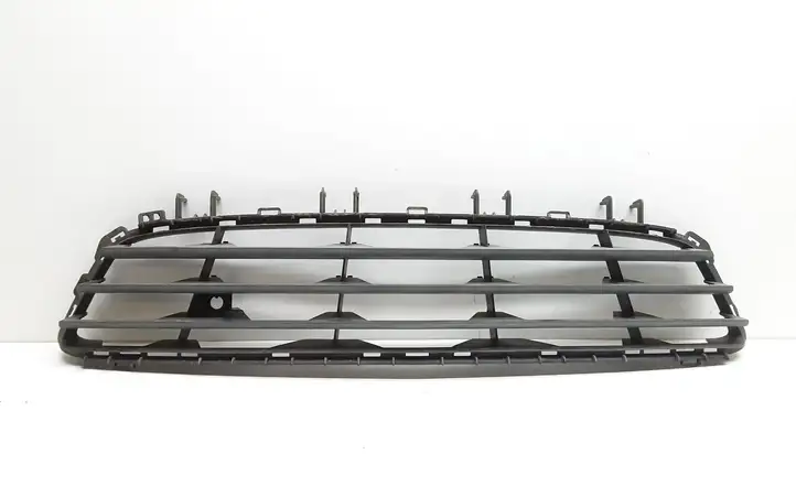 Opel Astra H (2004 - 2009) 375768702 Нижняя решетка переднего бампера — фото 1