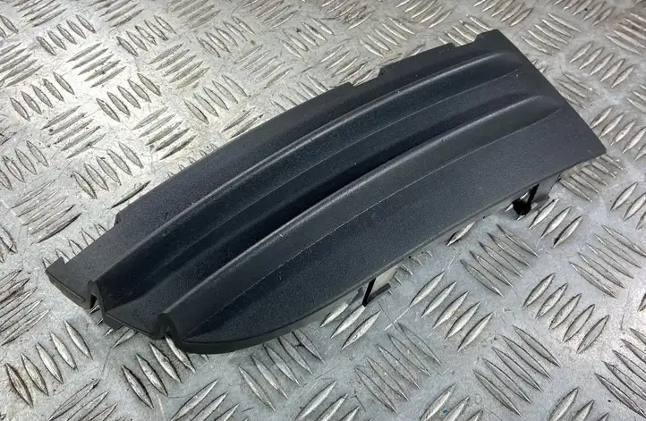 Volvo C30 (2007 - 2010) 30657198 Нижняя решетка переднего бампера — фото 1