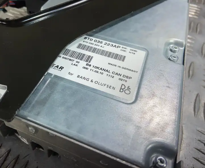 Audi A5 8T 8F (2007 - 2011) 8T0035223AP Усилитель звука — фото 3